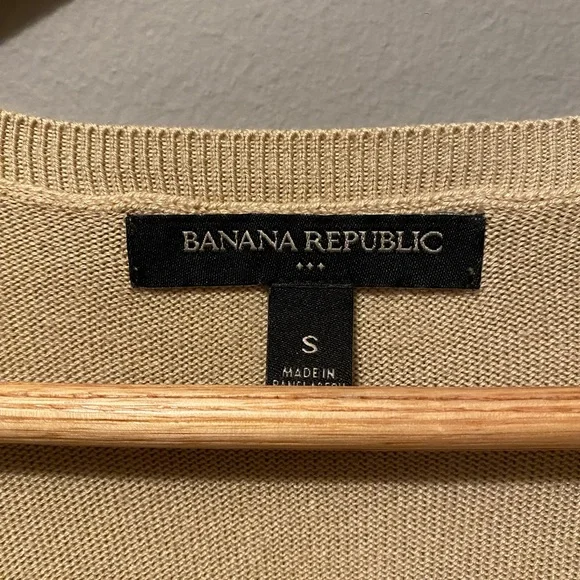 Banana Republic Tan Blouse (Size Small) - Picture 3 of 3
